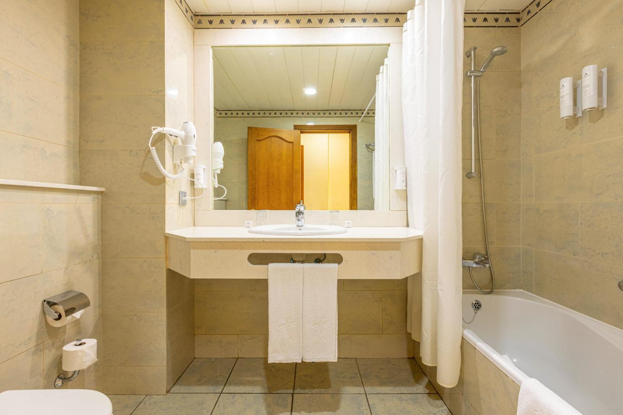Hotel Ifa Altamarena By Lopesan 4*