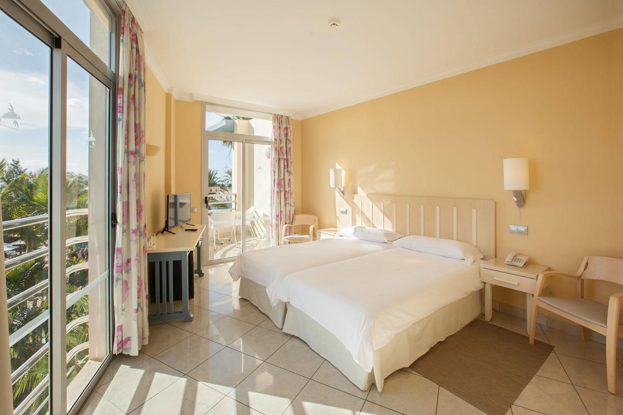 Hotel Ifa Altamarena By Lopesan 4*